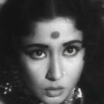 कोई दूर से आवाज़ दे चले आओ (Koi Door Se Aawaaz De Chale Aao)