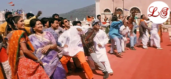 Kaipoche, Dhil De Dhil De De Re Bhayyaa (कायपोछे, ढील दे ढील दे दे रे भैया)