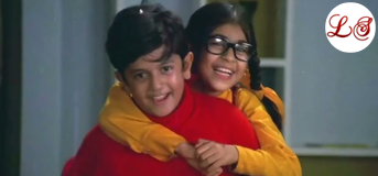 Phoolon Ka Taron Ka Sabka Kehna Hai (फूलों का तारो का सबका कहना है)